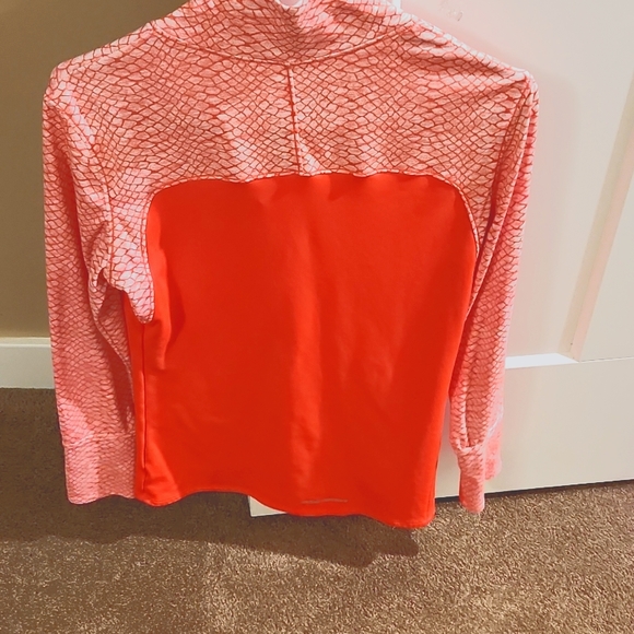 Woman's Under Armour Coldgear Line - Picture 4 of 4